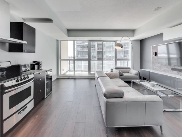 715-51 East Liberty - Camber - Living/Kitchen
