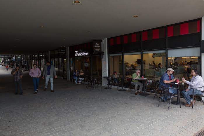 Tim-Hortons-Patio
