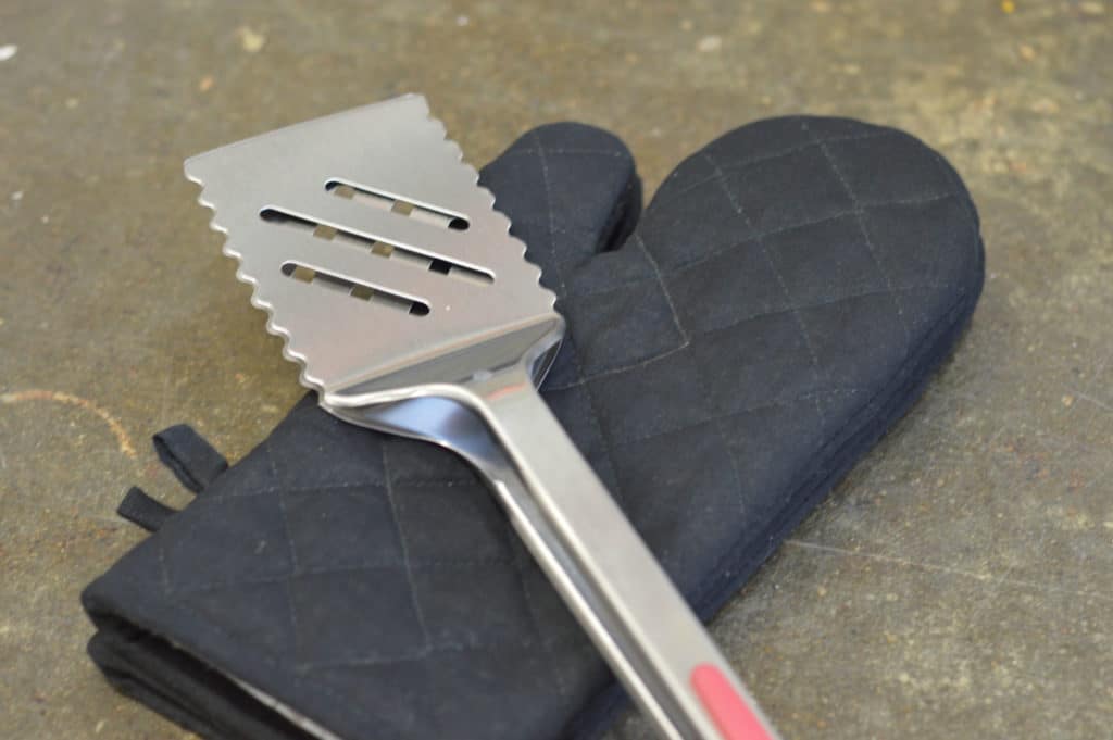 BBQ - Oven Mitts | Liberty Village Toronto | Your Online Neighbourhood Guide Home Hardware has all of your bbqing tools. Visit them in-store to make your grilling experience even better. Photo credit by Meg Marshall.