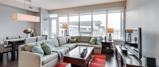 2405-59 East Liberty St. Living Room