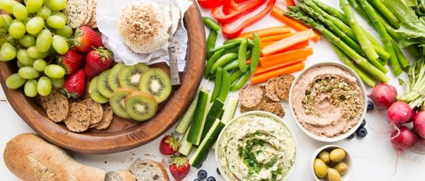 Vegan_Charcuterie_Spread-small