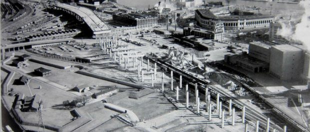 1961GardinerExpresswayConstructionAerialFortYork.S3f189fo2xf