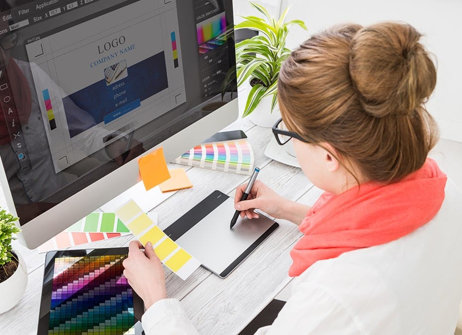 graphic-designer-istock-516728032