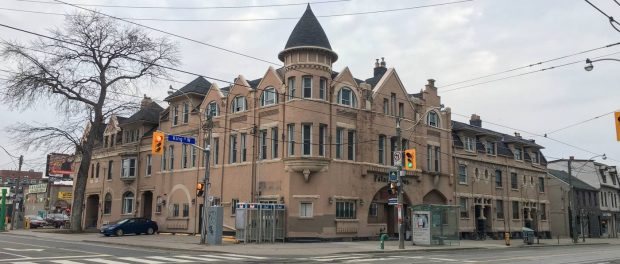 Palace Arms King West1